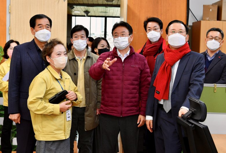 이철우 경북도지사, 코로나19 대응 보건소 현장 방문 및 관계자 격려