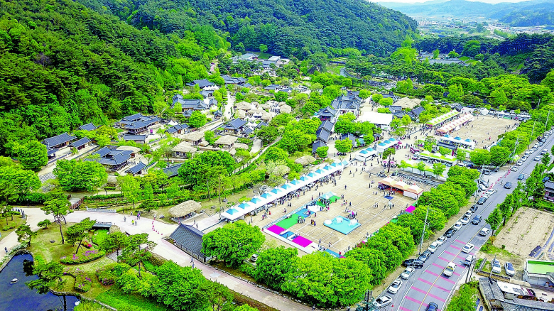 영주선비문화축제 기간 선비촌 전경.