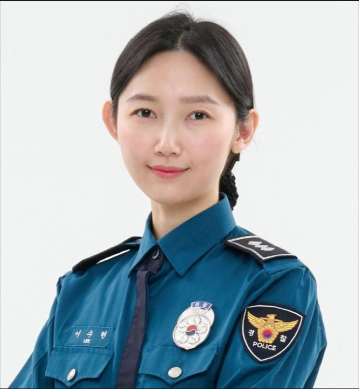 이  수  현<br>안동경찰서 경장