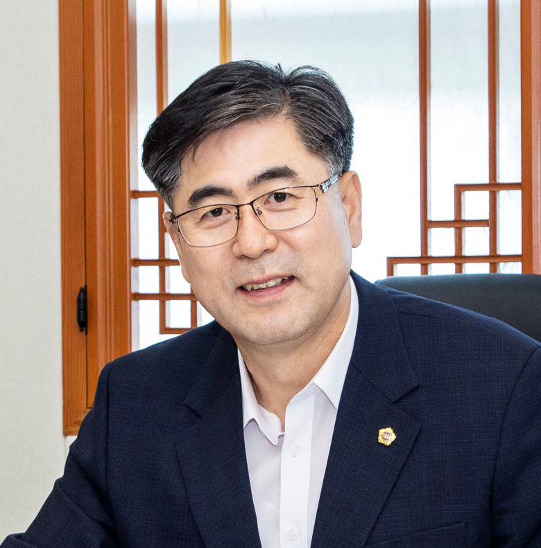도  기  욱<br>경북도의회 부의장