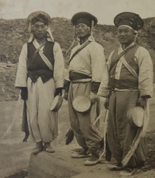 상림리 김태룡 씨 아버지의 젊은 시절 사진