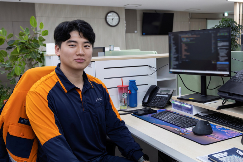 '26년 포항제철소 에너지 저감 아이디어 공모전에서 최우수상을 수상한 생산기술부 생산기술섹션 김성윤 대리